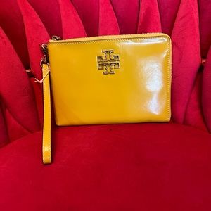 Tory Birch wristlet